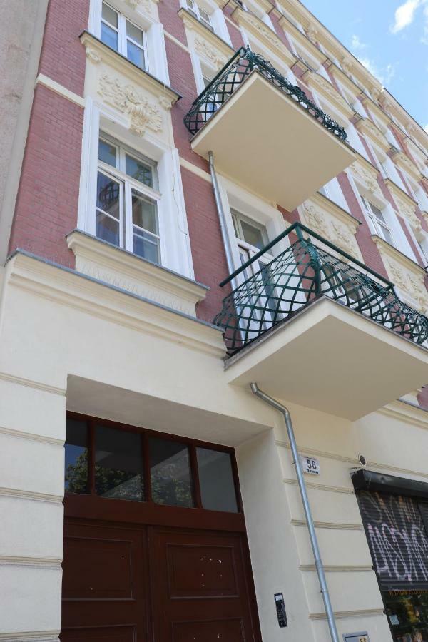 Ferienwohnung NightHost- Trzebnicka 84 Breslau Exterior foto